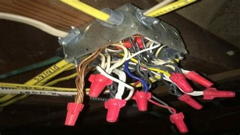 how many 12 wires in a junction box|maximum wires in electrical box.